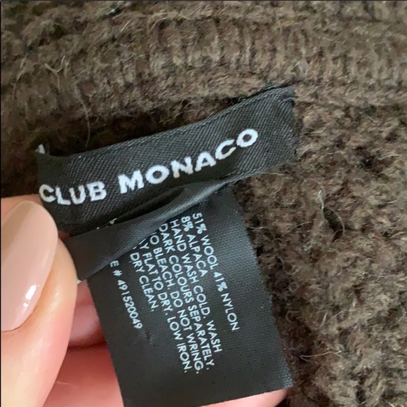 Club Monaco Micaila Wool Cable Knit Infinity Scarf Olive Green *NEW - Picture 5 of 5